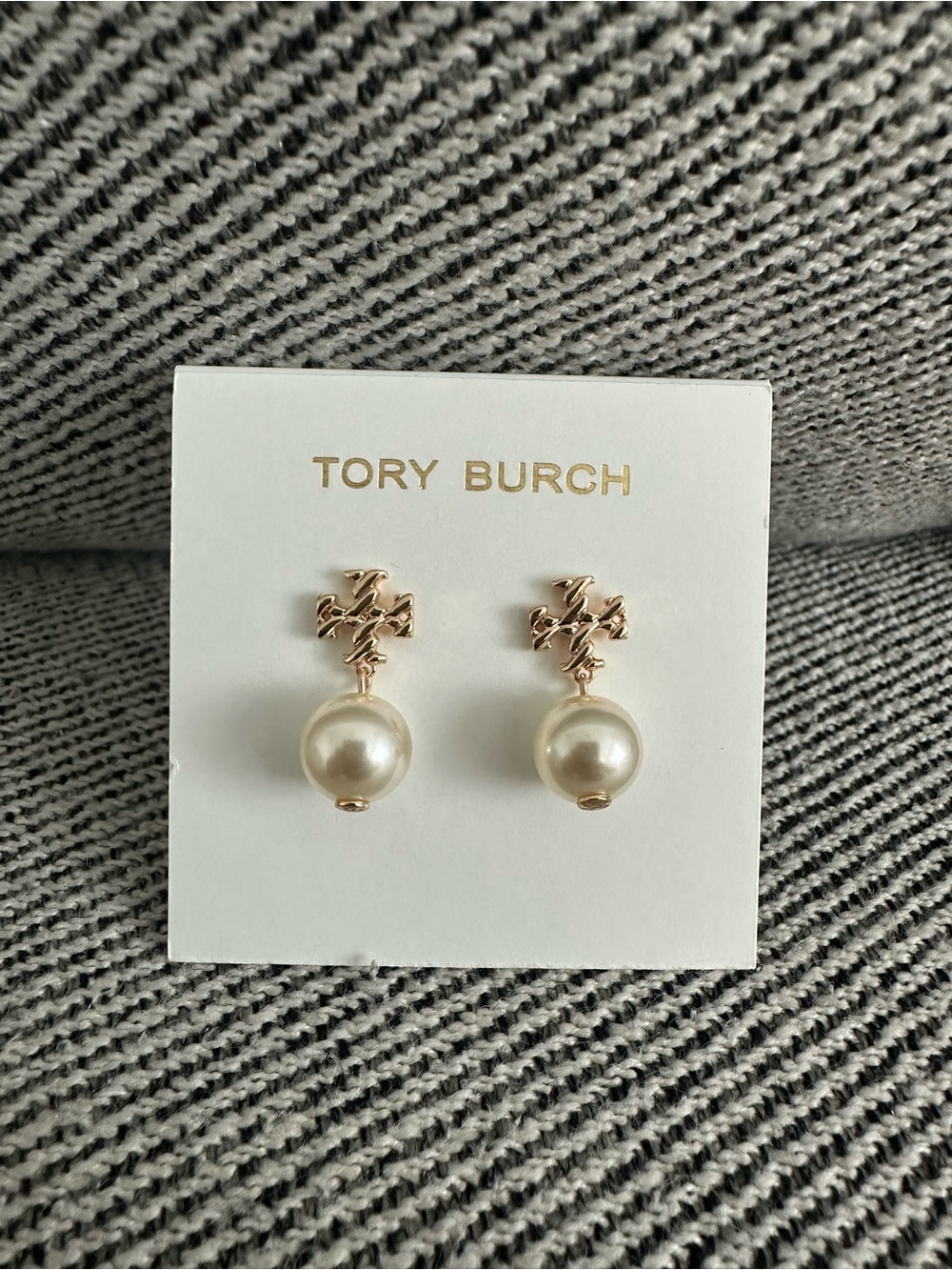 Tory Burch 164142 Rope Logo Pearl Drop Earrings Gold